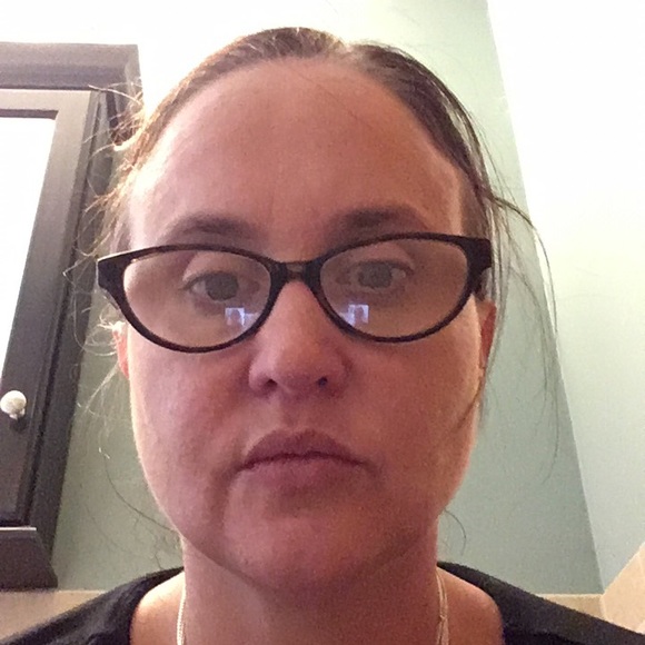 Meet your Posher, Jjenn - Picture 1 of 1